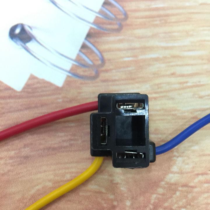 Đuôi đèn 3 chân H4 Ô TÔ- các đời xe máy