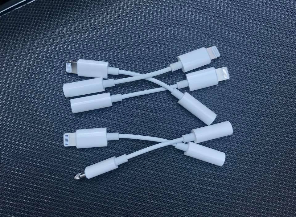 [CHÍNH HÃNG 100%] Jack Chuyển Đổi Tai Nghe iPhone Zin Lightning Sang 3.5