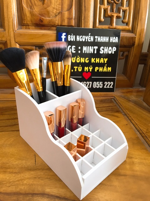 Khay đựng son và lọ đựng cọ 2 trong 1