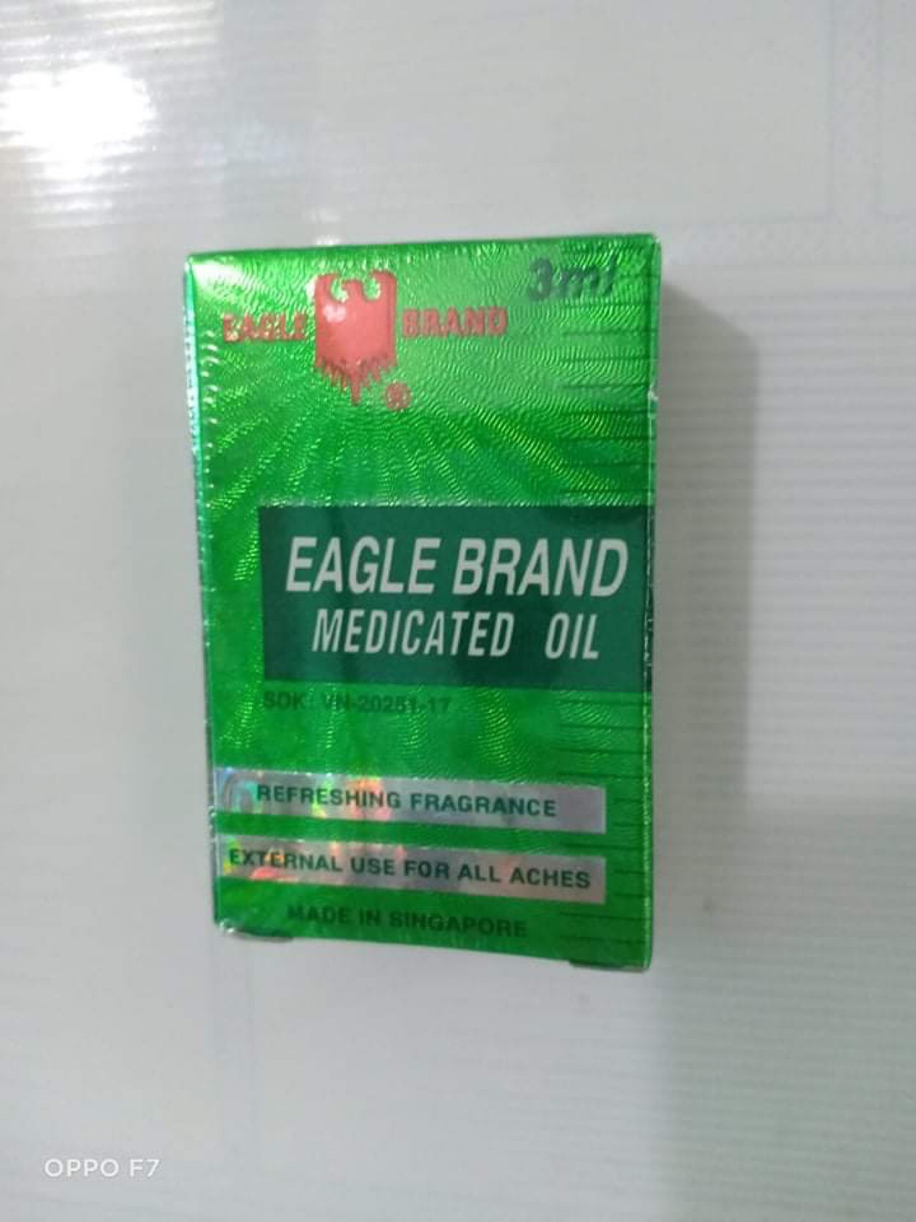 01 lô 12 chai  Dầu gió xanh con ó 3mL