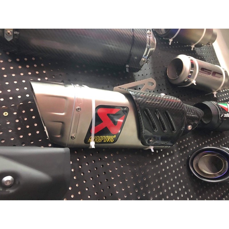 ốp pô carbon real xịn pô akrapovic r1