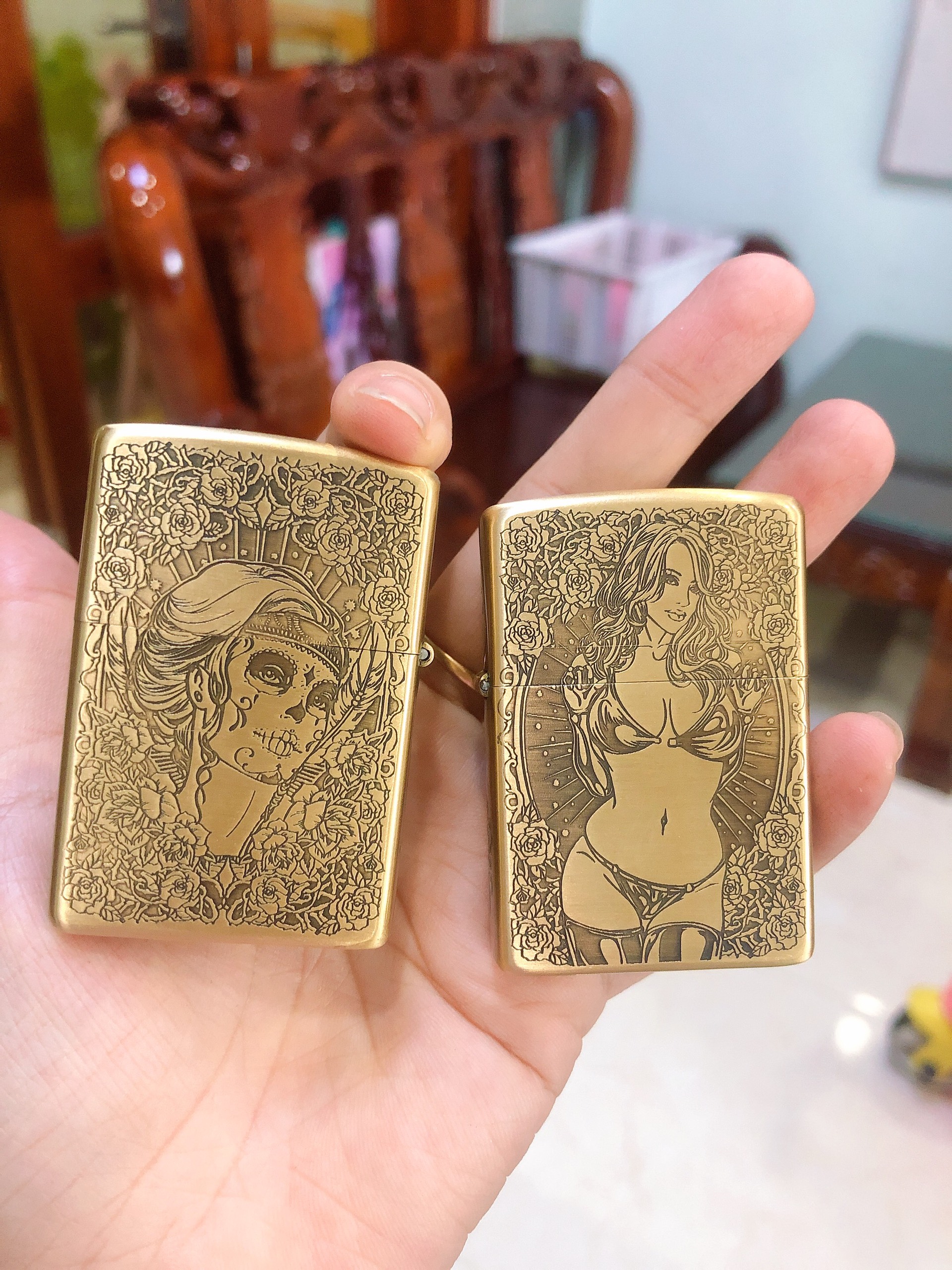 BẬT LỬA ZIPPO MẠ CHROME KHẮC CHÌM 5 MẶT, HÌNH THIẾU NỮ TÓC XOĂN, hàng loại 1 có tem đỏ