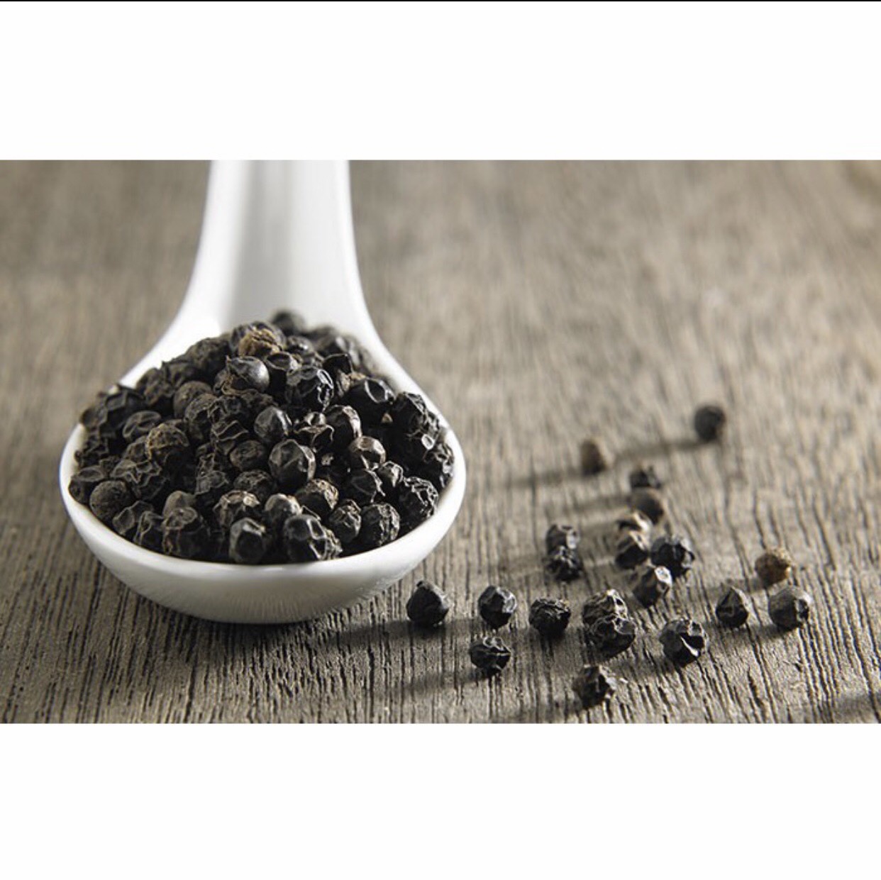 Tiêu muối hồng Himalaya TOPSPICE( SP CTy Petrolimex) ( nắp có cối xay tiện lợi)