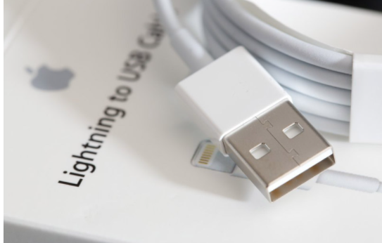 Cáp lightning iPhone chính hãng Apple