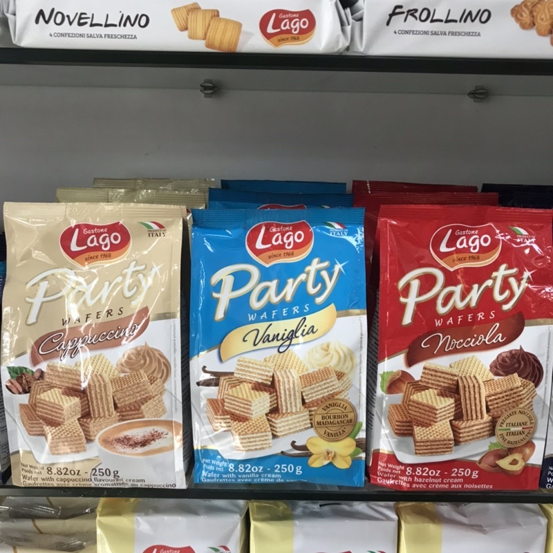 Bánh Xốp Mini Lago Party Wafers 250g