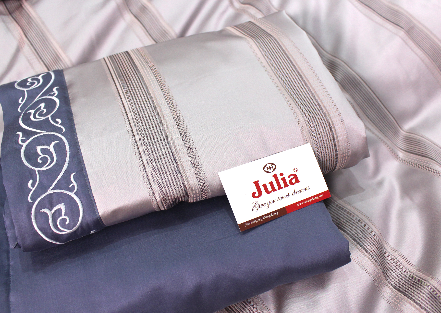 Bộ chăn ga gối chần gòn 5 món lụa tencel Hàn Julia 879BC18
