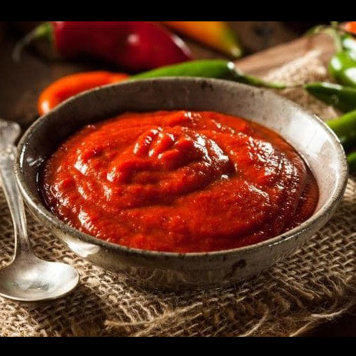 TƯƠNG ỚT HÀN QUỐC GOUCHUJANG HỘP 200G