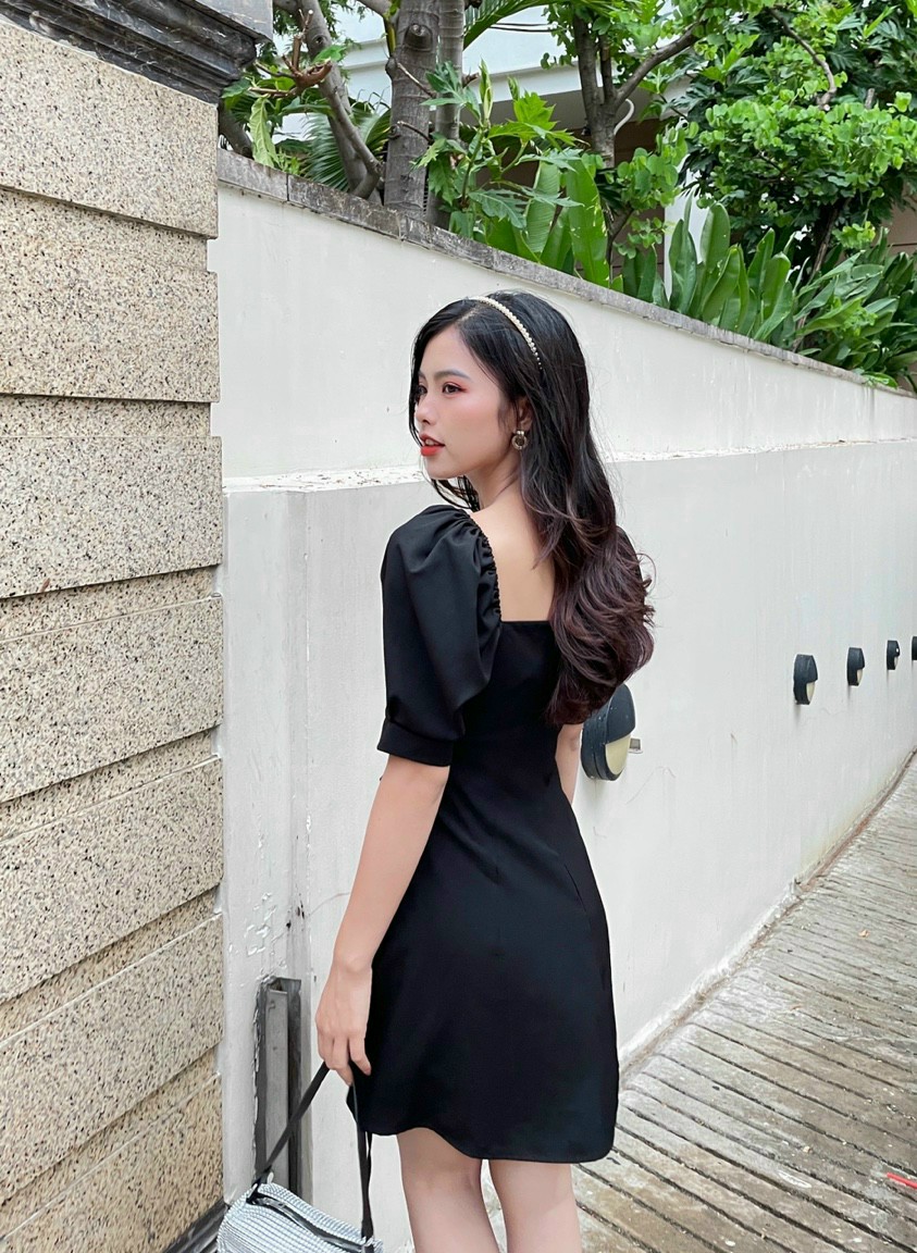 Đầm Cúp Ngực Trễ Vai