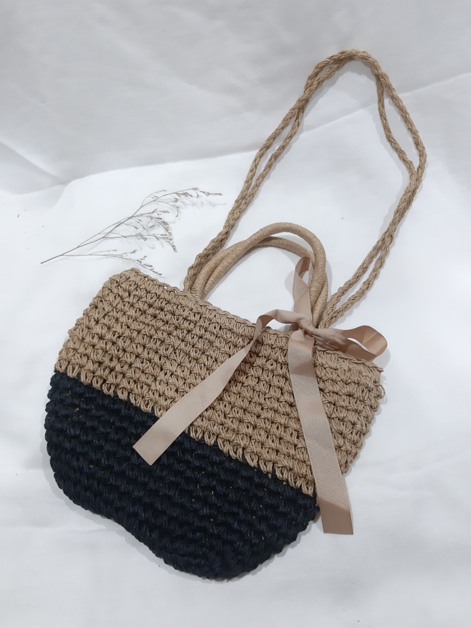 Phụ Kiện Đi Biển/ Chụp Hình Túi Cói Đan Xách Tay Và Đeo Chéo Phong Cschs Vintage Boho Xinh Xắn, Đáng Yêu/ Kích Thước: Dài 25 cm* Rộng 30 cm*  Nặng 240gr * Dài quai 40cm/ Hot trend mùa hè Sôi Động