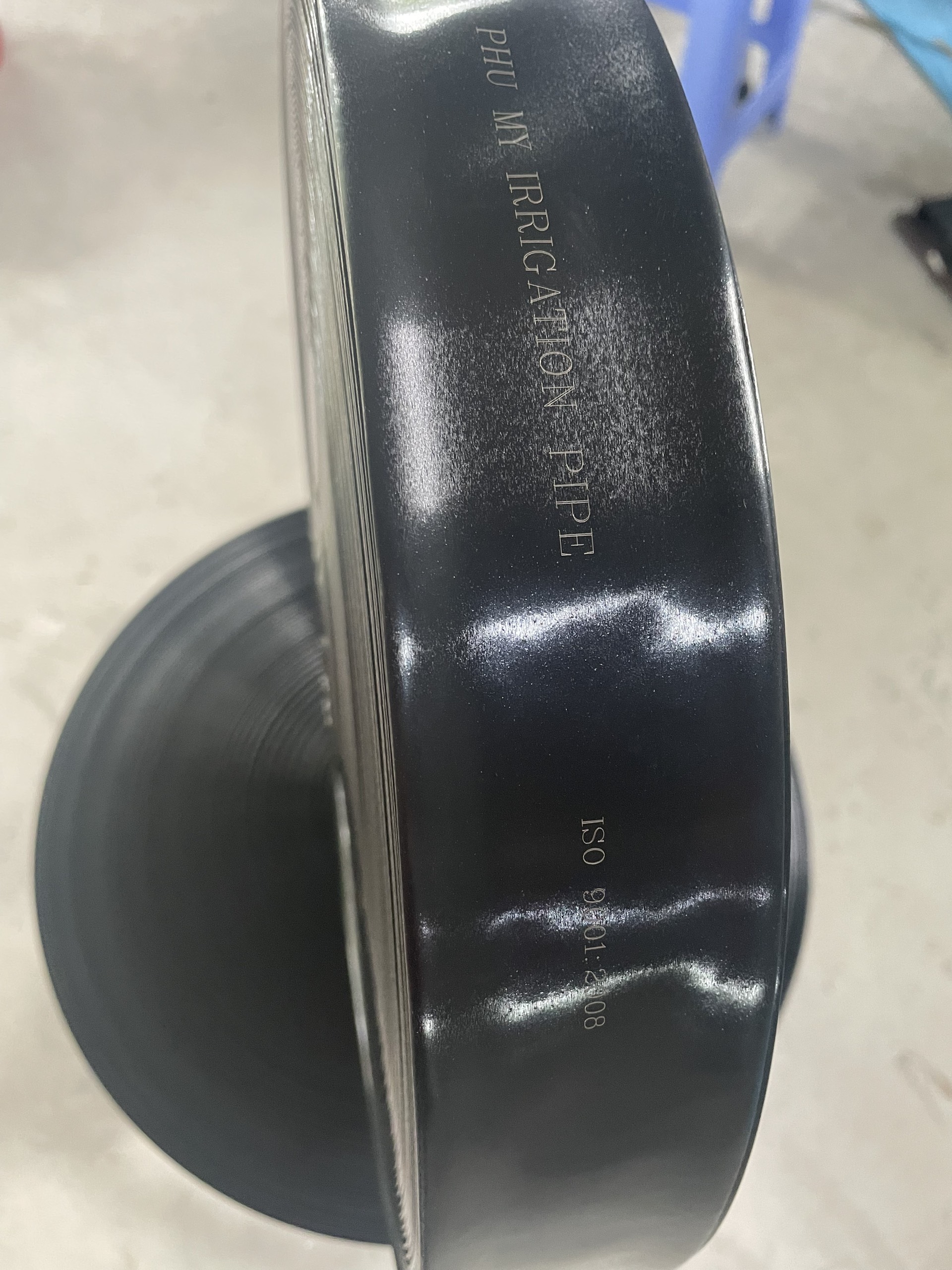 150 mét Dây tưới phun mưa 34mm nguyên cuộn - Ống tưới phun mưa phi 34 loại 5 lỗ