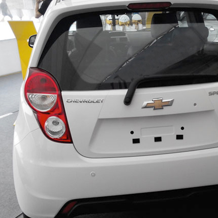 Tem logo nổi Chevrolet dán trang trí đuôi xe
