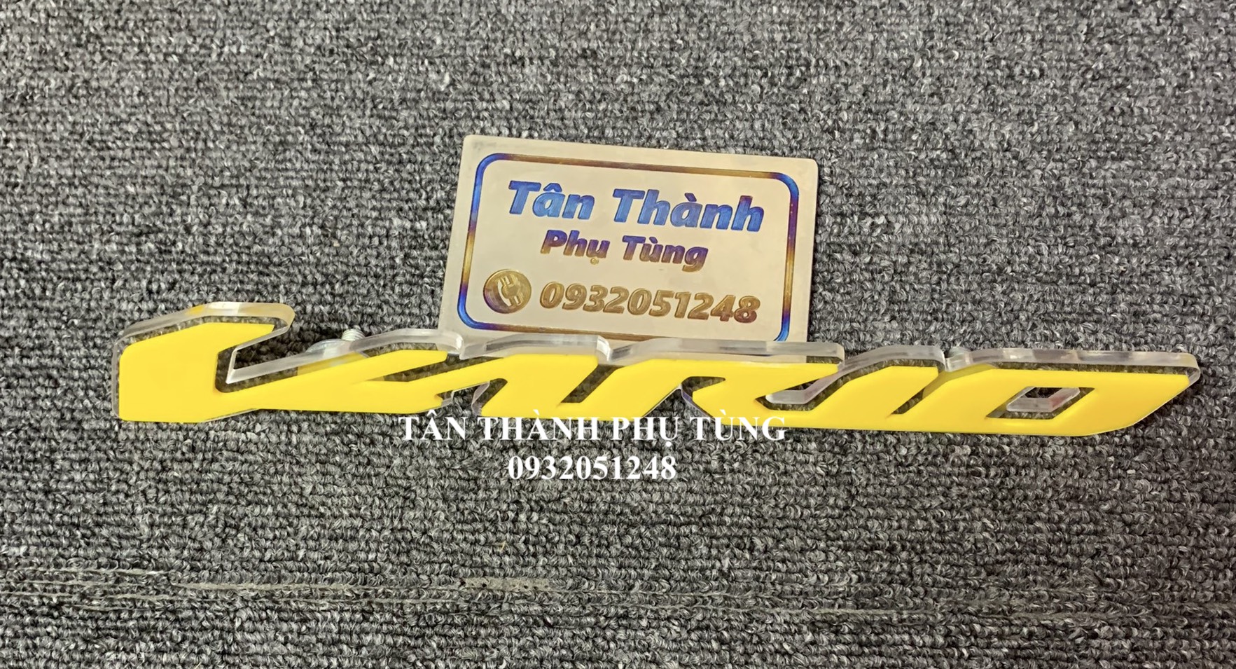 Bảng tên Vario khắc chữ meca