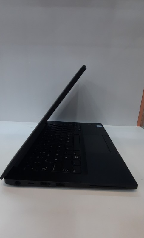 Laptop Dell Latitude 3420 (i5 1135G7 8GB RAM/256GB SSD/14.0 inch HD