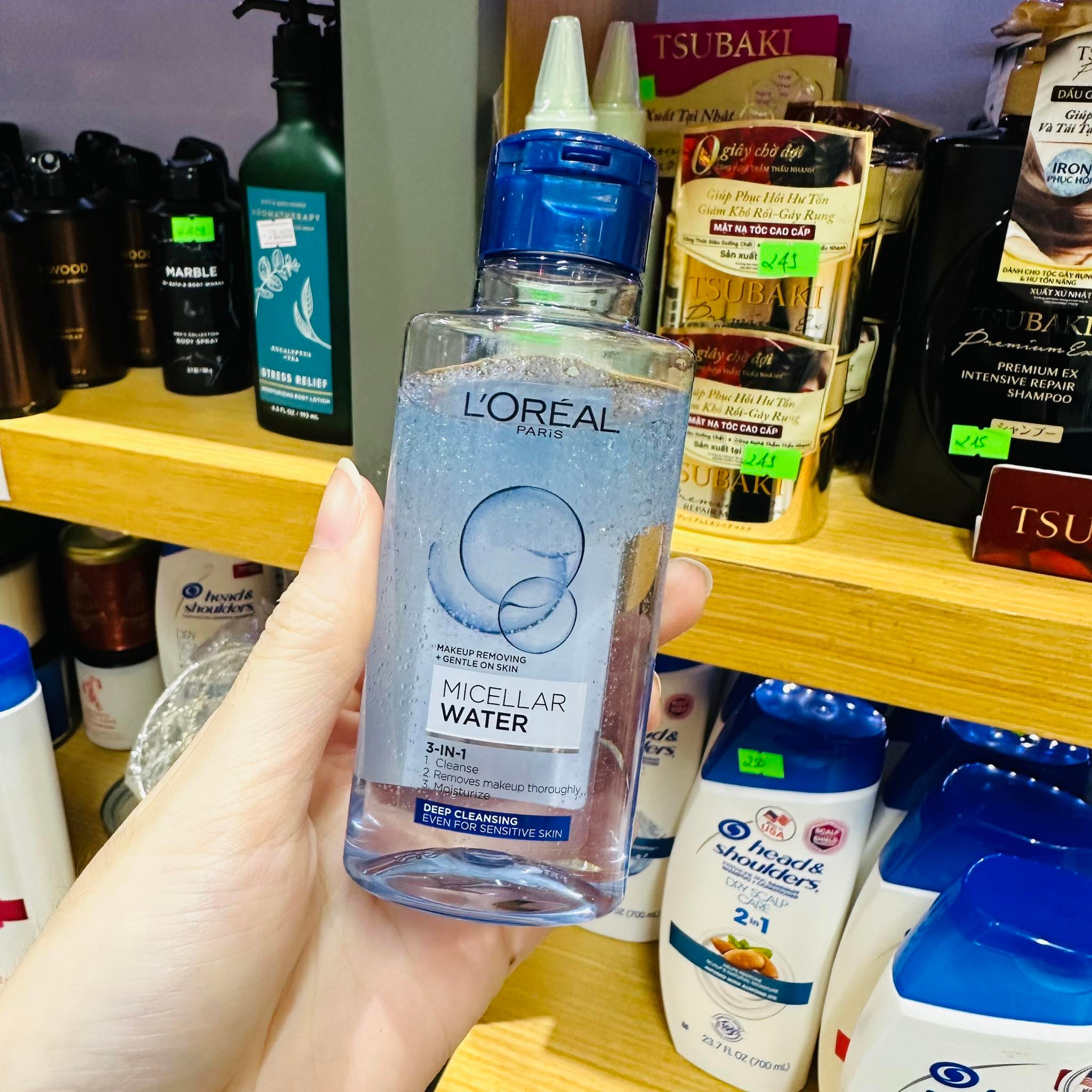 Nước tẩy trang L'Oreal Micellar Water 95mL
