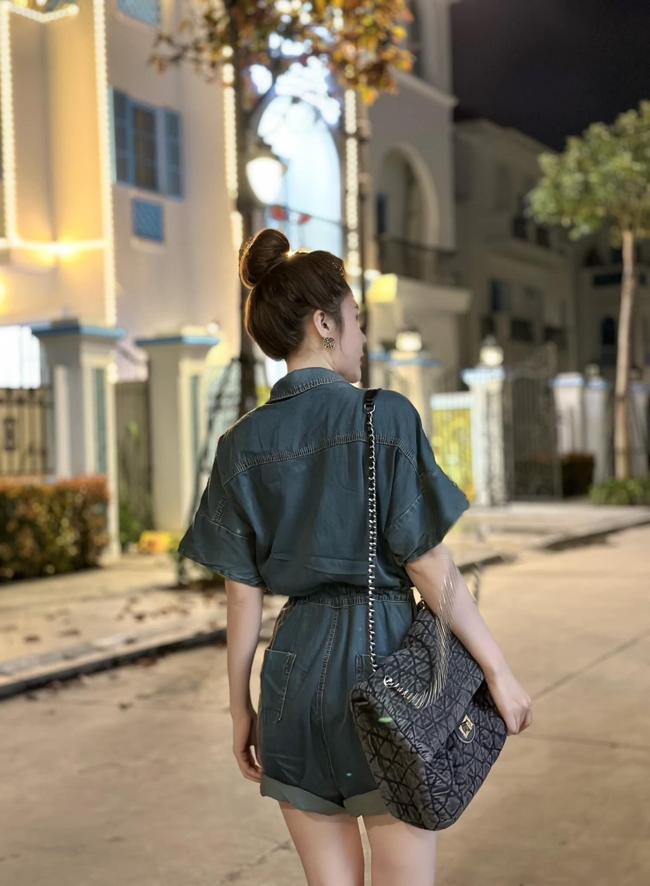 Váy chốt trên live