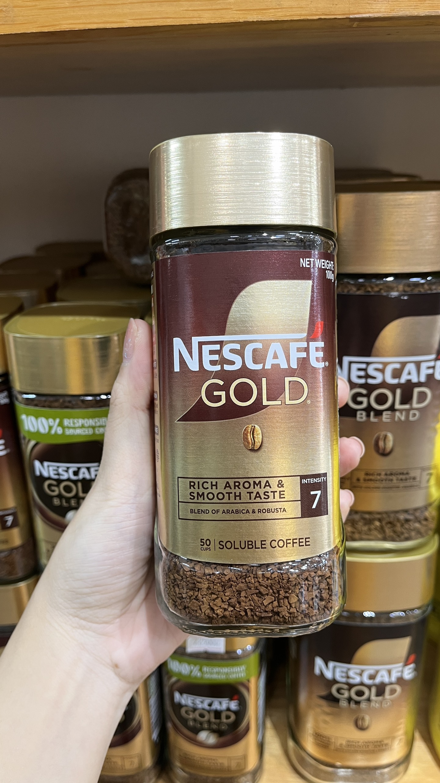 Date 02/28  Cà phê hòa tan cao cấp Nescafe Gold 100g