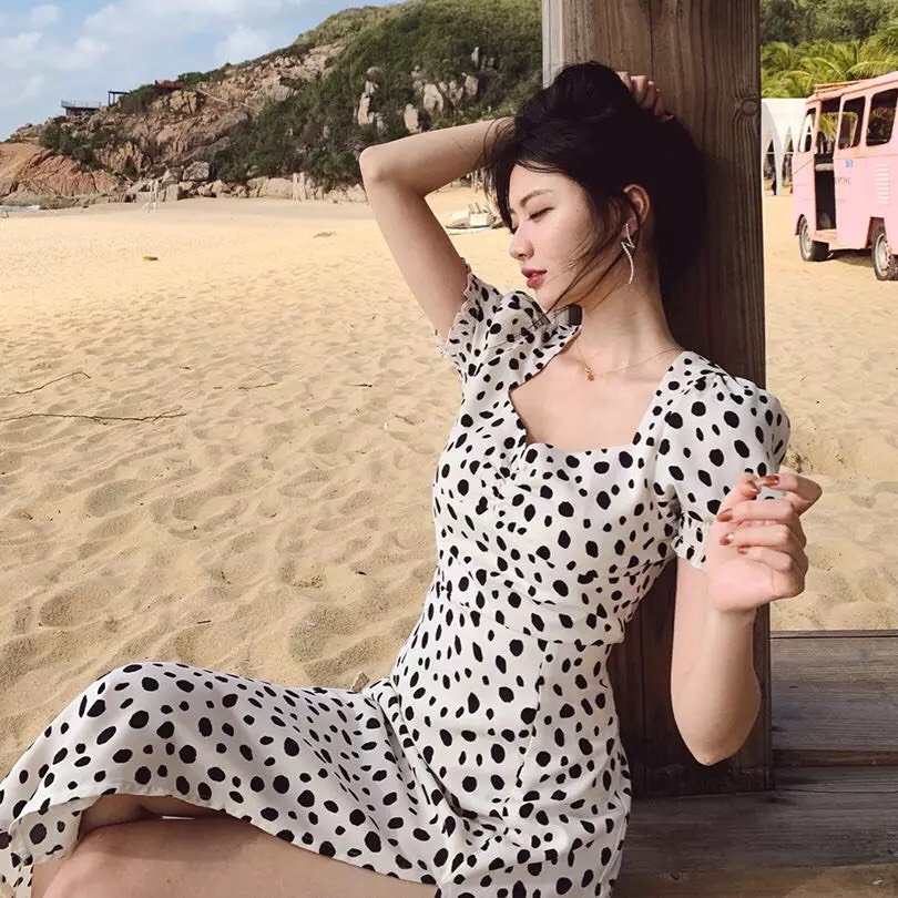 Đầm Bi Đen Lớn Xẻ Tà Kèm Hình Vải Thật.