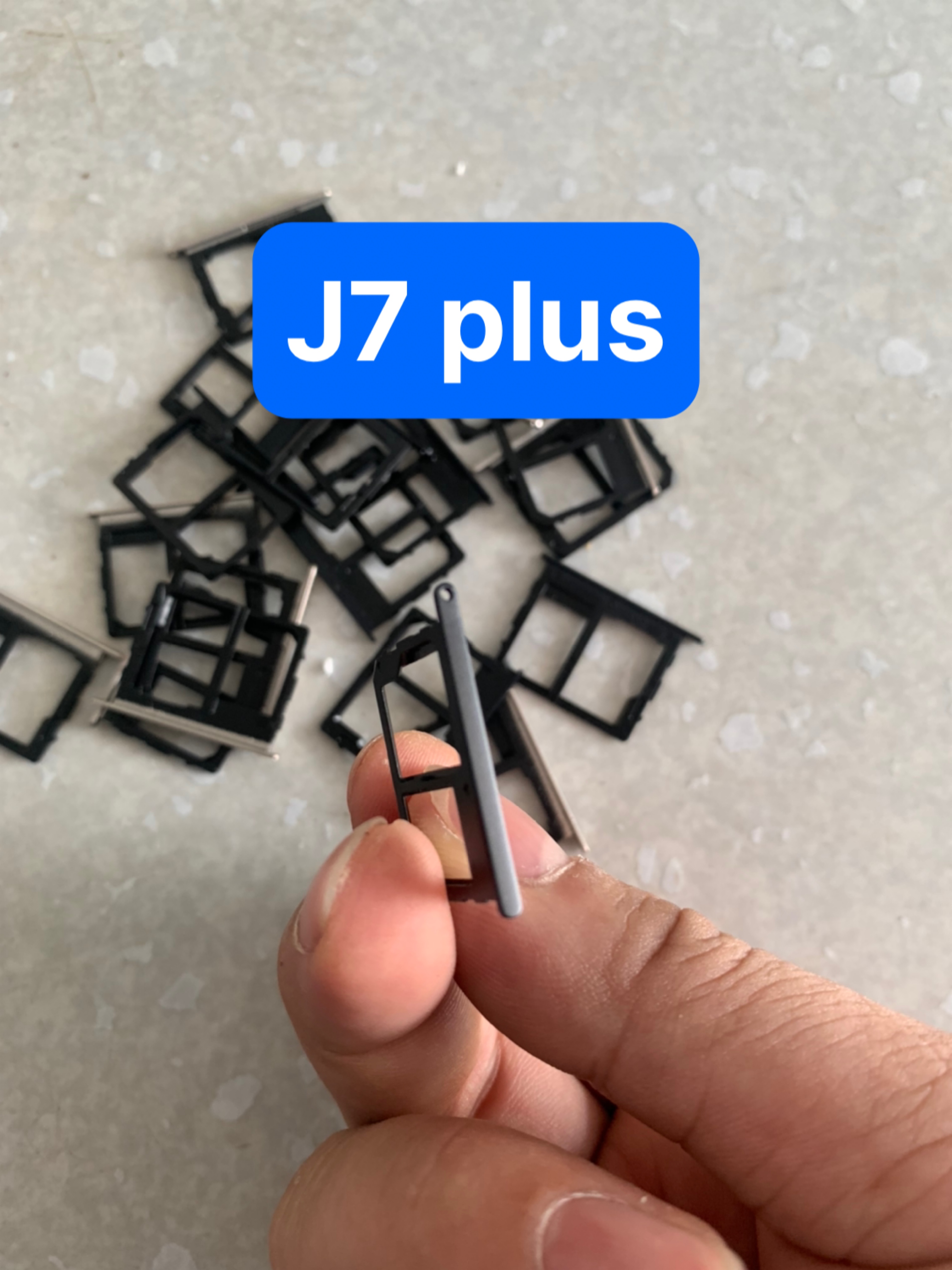 khay sim samsung J7 plus / J7+ / C8