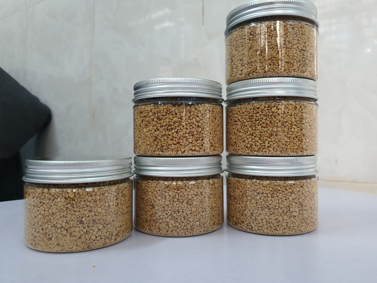 Phấn hoa từ ong nuôi