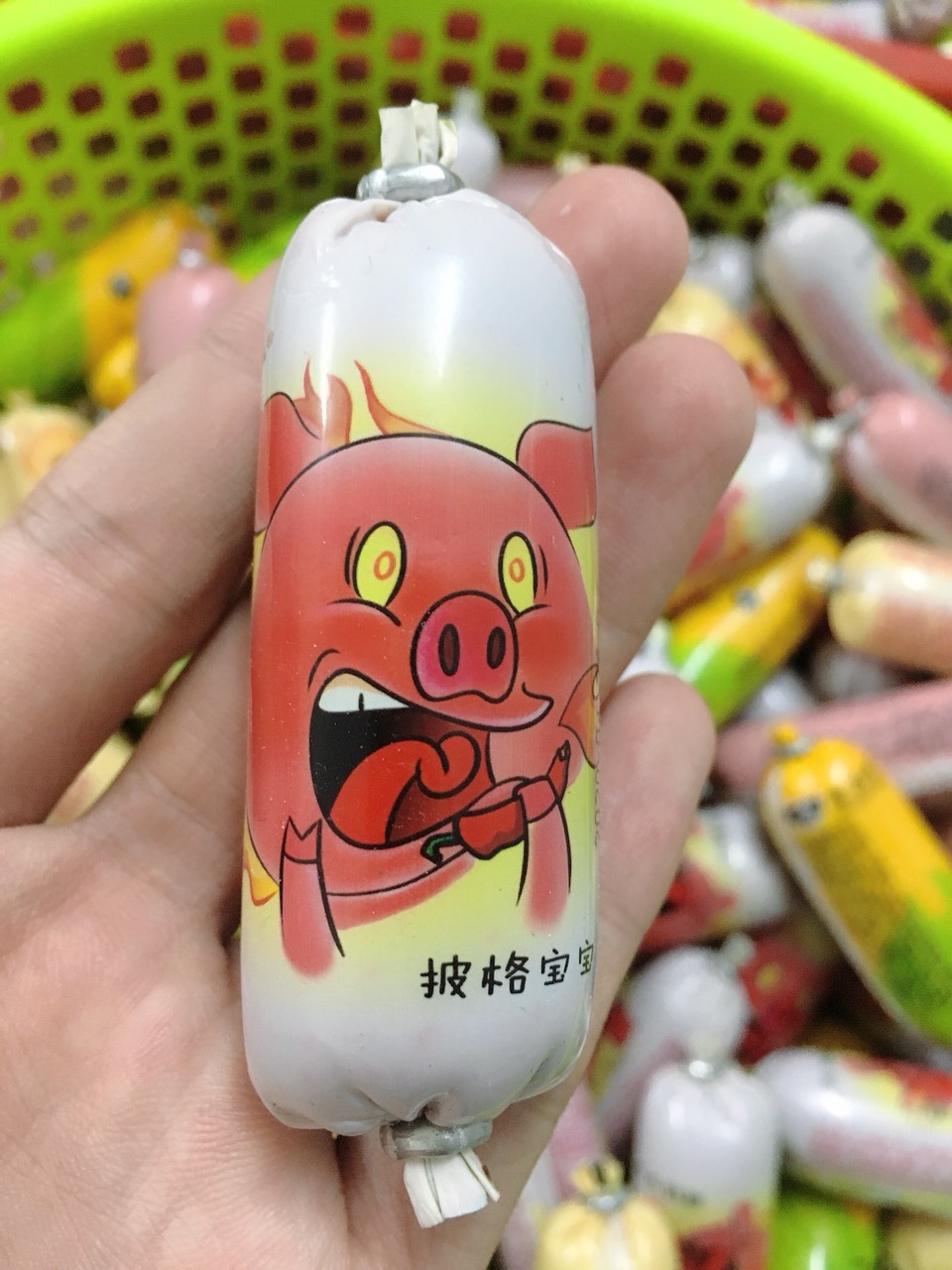 Lạp xưởng thanh cay - lạp sườn nướng cay - lạp xưởng trung quốc siêu ngon - gói 15g - foody.taiwan