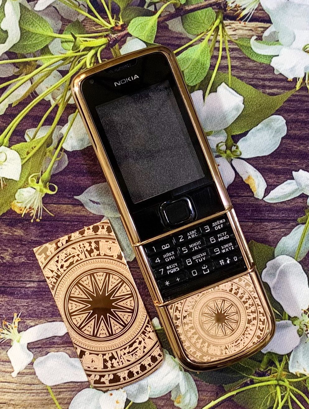 Miếng Dán Thay Da Điện Thoại Nokia 8800 Arte Trống Đồng Mạ Vàng
