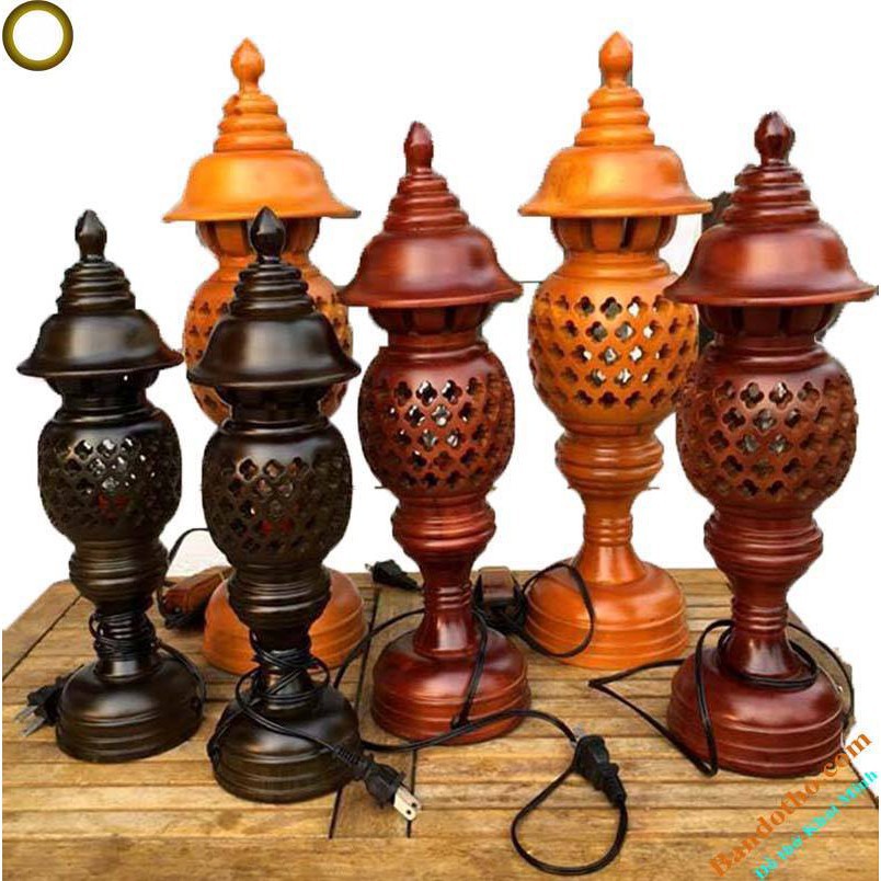 Cặp đèn thờ gỗ xà cừ cao 48cm