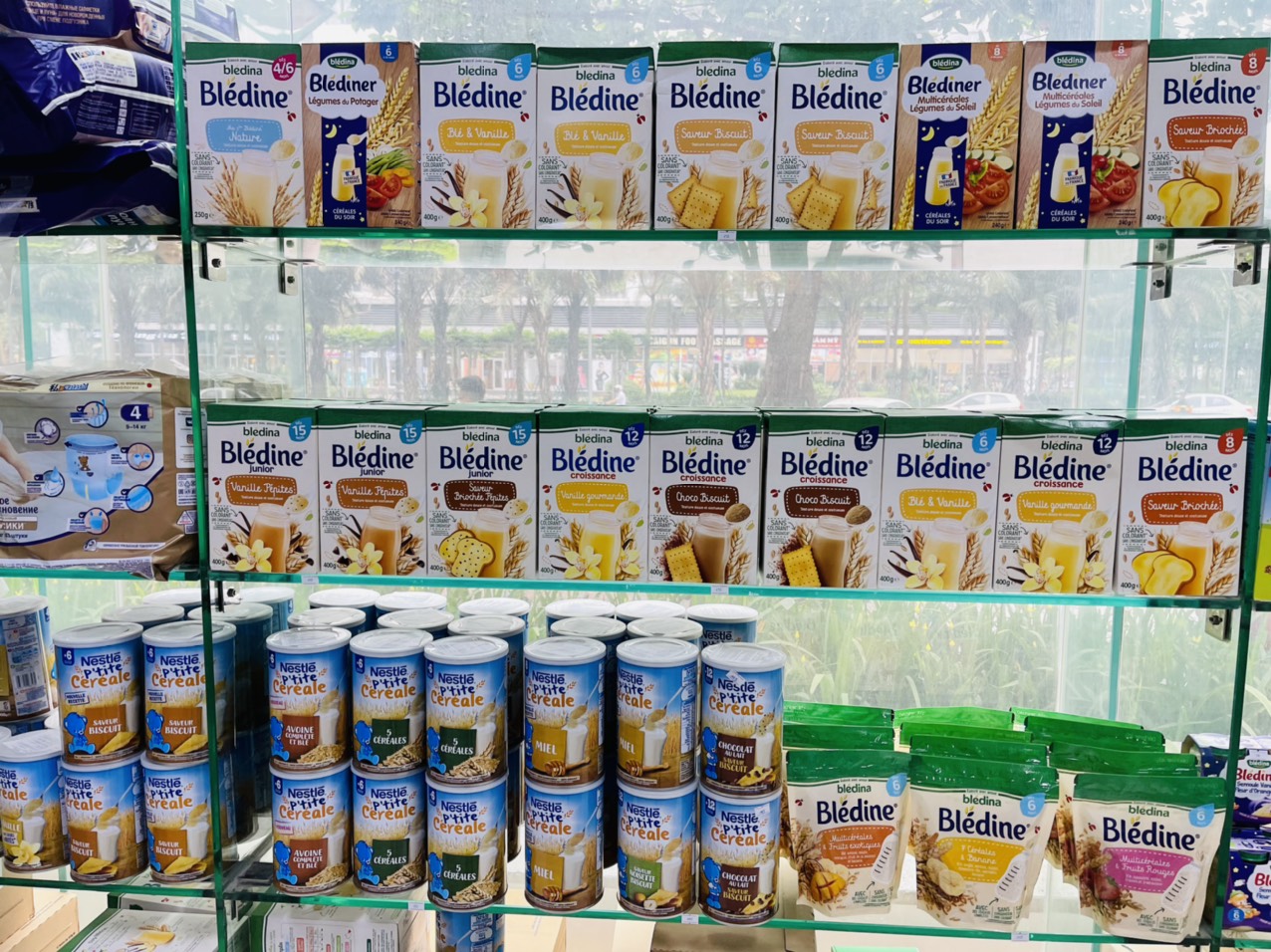 Bột pha sữa Bledina 400g 8m+ Mật ong date 2025