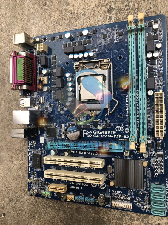 [HCM]Combo mainboard gigabytes ga-h61m-s2p3 socket 1155 + cpu core i3 3240 (3M Cache 3.40 GHz)