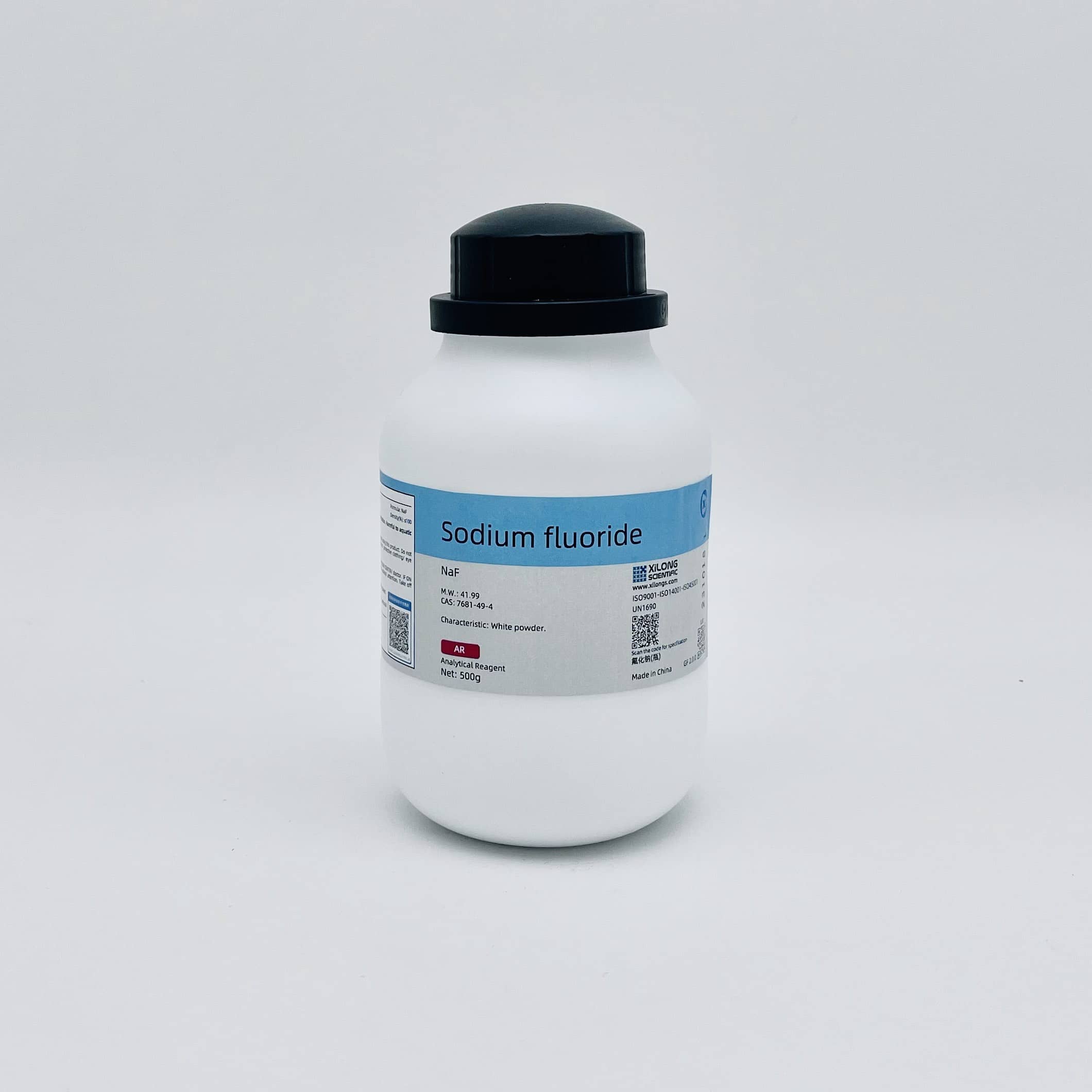 Hóa chất Sodium Fluoride (NaF, Chai 500G, AR, Xilong, Cas 7681-49-4)