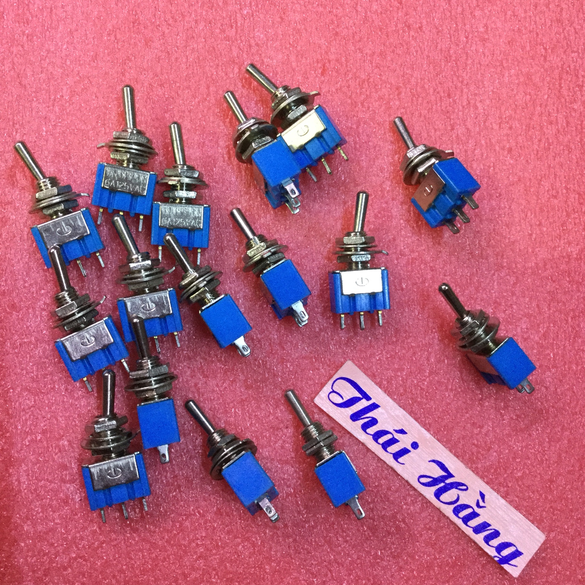 Công tắc ON-ON -3 chân (10 chiếc )