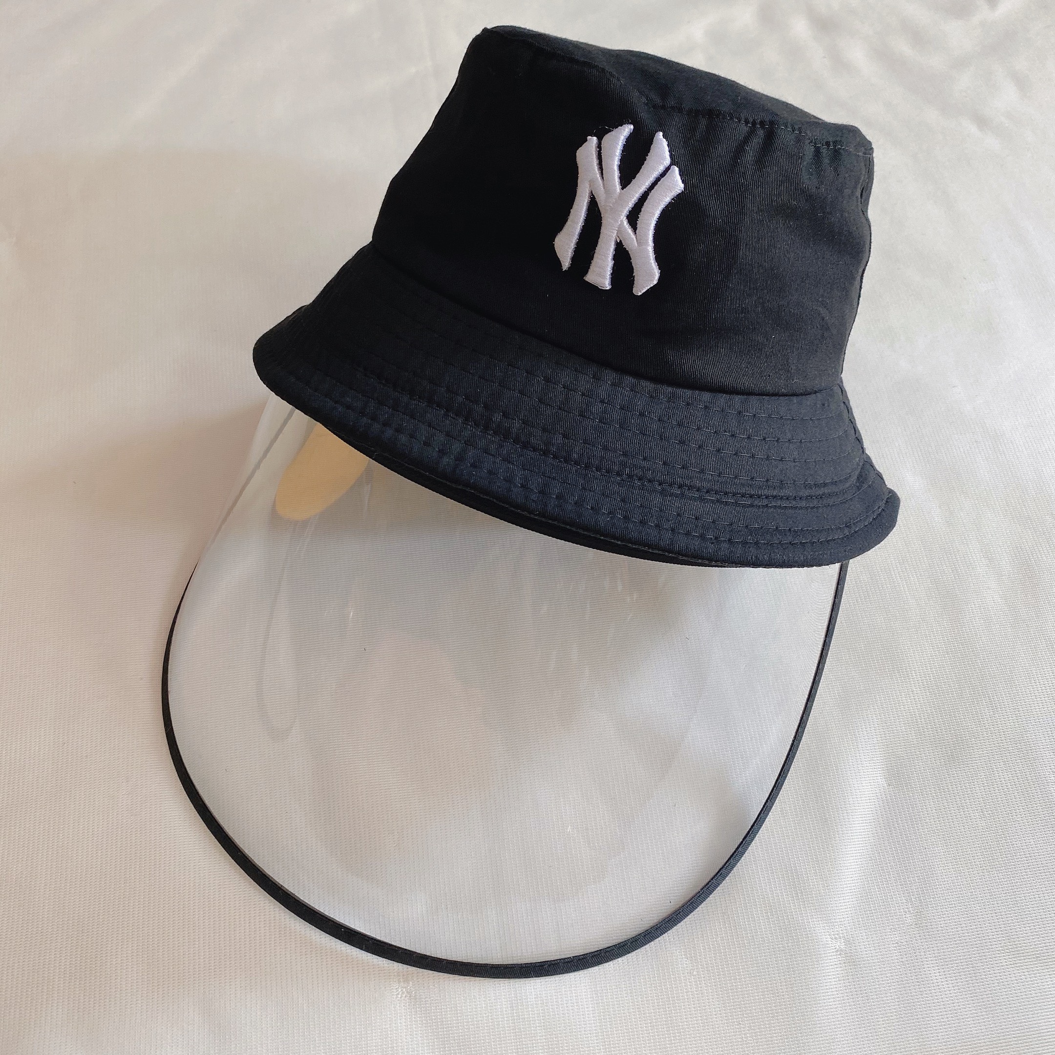 NÓN BUCKET NY CHỐNG DỊCH KÈM KÍNH BẢO HỘ THÁO RỜI/ NGĂN BỤI, MŨ BUCKET CHỐNG DỊCH AN TOÀN CHO NAM NỮ