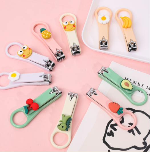 Sét 2 bấm móng tay cute (màu ngẫu nhiên)
