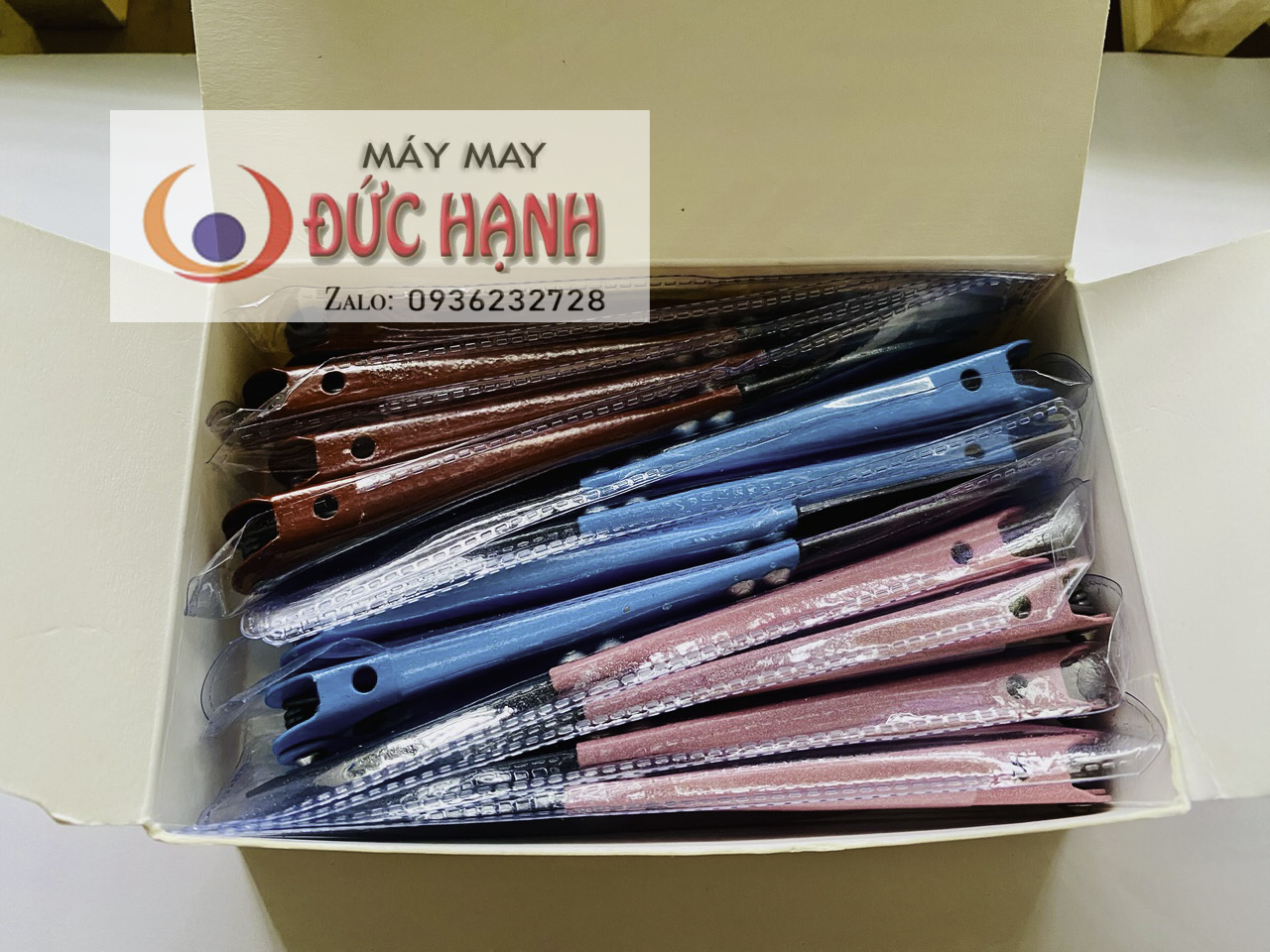 Kéo bấm chỉ, kéo bấm vải - vỉ 12 cái