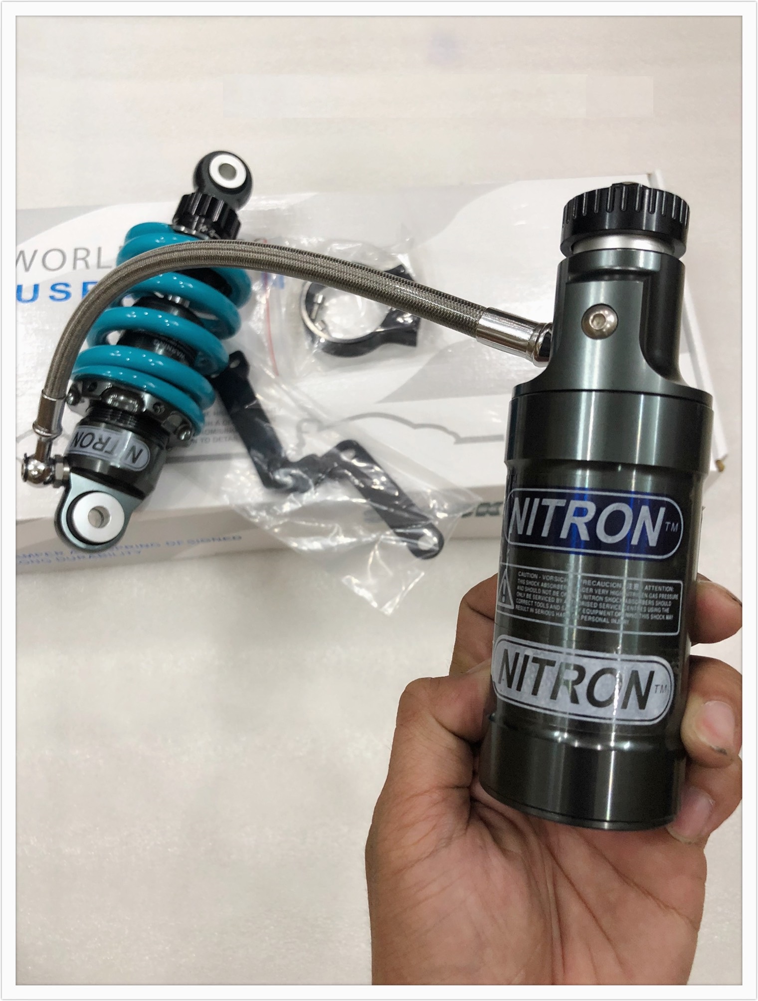 [HCM]PHUỘC NITRON BÌNH DẦU XOAY 360 ĐỘ CHO EXCITER 150 - WINNER