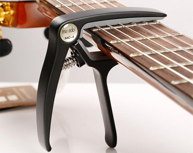 Capo guitar Musedo MC-4 cho đàn Classic và Acoustic