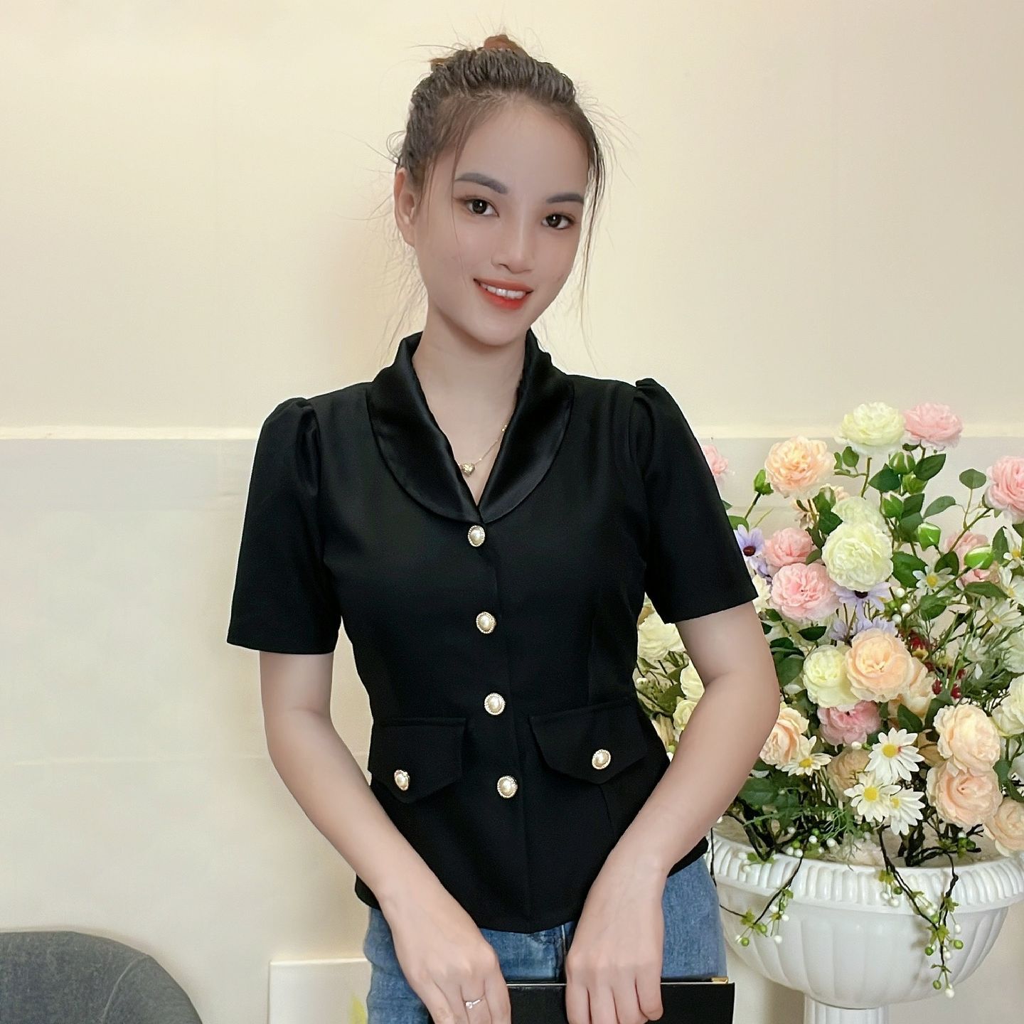 COM2 - [ẢNH VÀ VIDEO TỰ CHỤP] ÁO KIỂU CÔNG SỞ THANH LỊCH