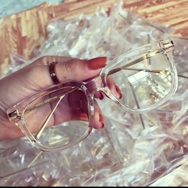 Gọng Kính Trong Suốt Giả Cận Chân Gọng Màu Vàng