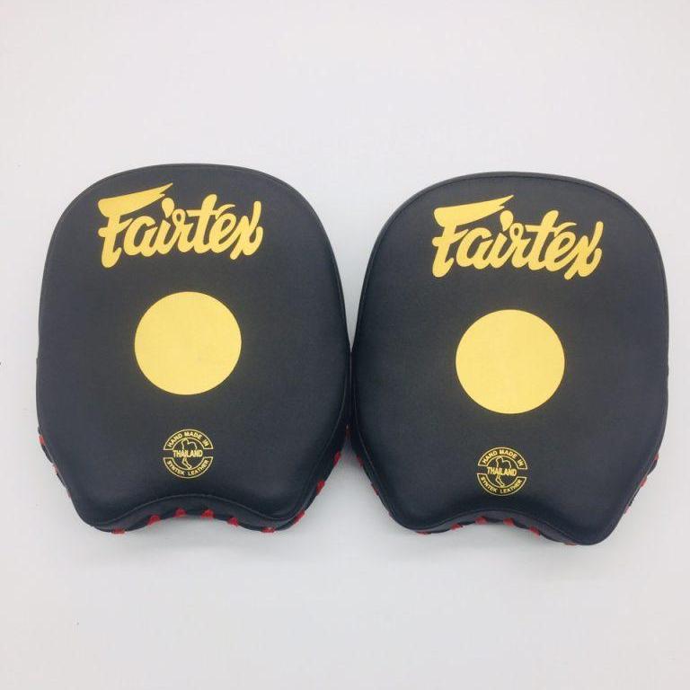 Đệm mục tiêu FAIRTEX BLACK FOCUS MITTS -FMV14