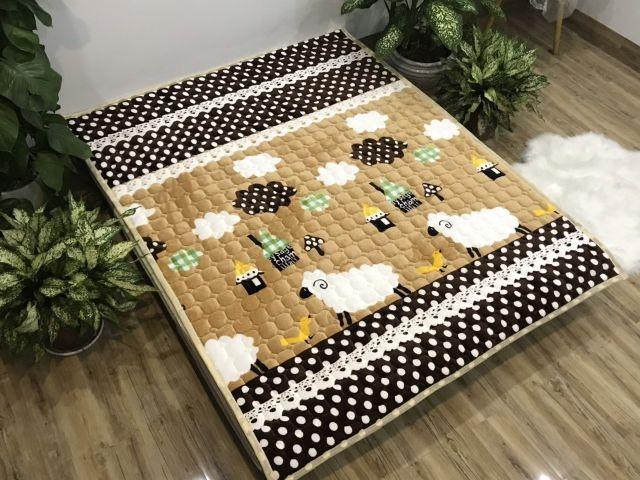 Thảm nhung trải giường mẫu con cừu vàng loại 1m6 x2m
