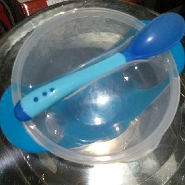 Bát Ăn Dặm Kèm Thìa Cho Bé ( màu giao ngẫu nhiên )