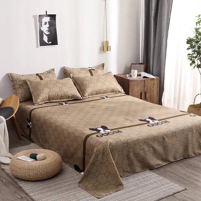 (FreeShip MAX) Set 3 Món Ga Và 2 Áo Gối Mẫu Chó Nâu