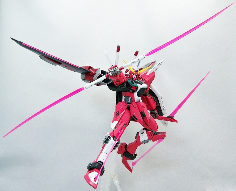 Mô hình Gundam Bandai MG Infinite Justice [GDB]