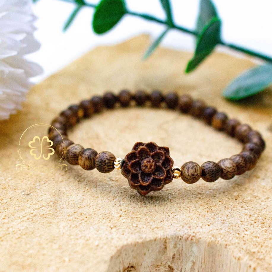 Vòng tay trầm hương 6-8mm tốc xí rừng mix charm hoa sen trầm sánh hồng phúc, trầm trên 30 năm tuổi