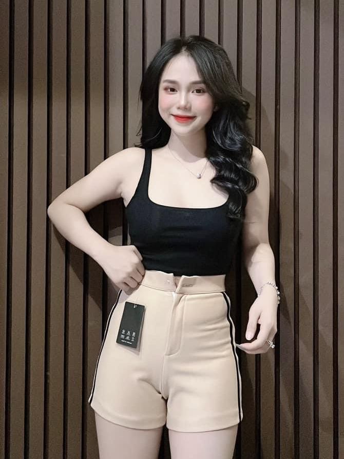 Quần Short nữ UMI lưng cao co giãn ( ba sọc hông )