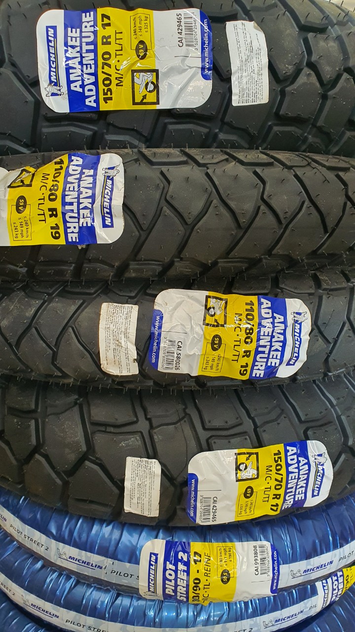 Lốp/vỏ xe máy Michelin 150/70-17 Anakee Adventure