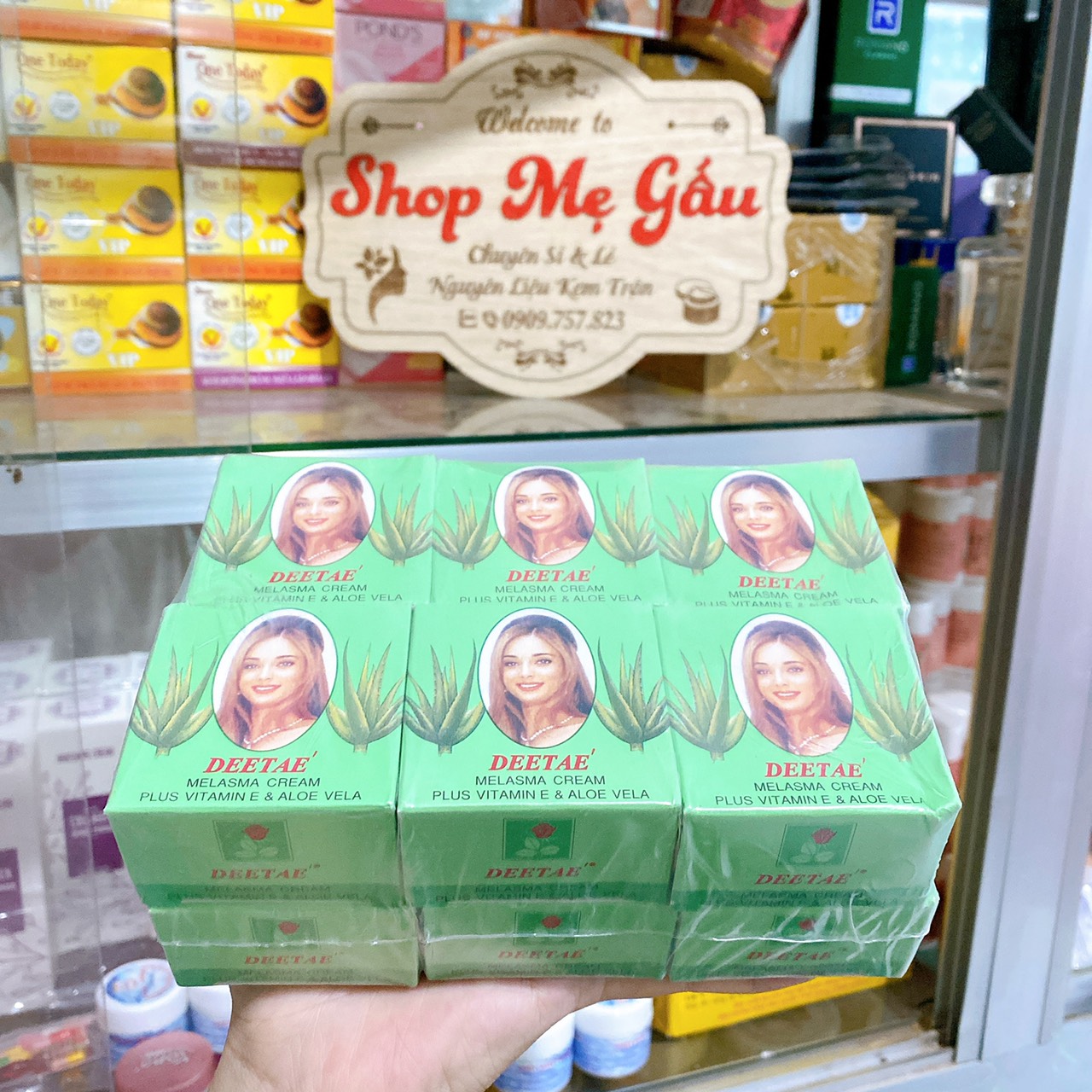 Lẻ 1 hộp kem nha đam deetae