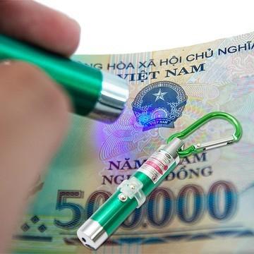 MÓC KHÓA ĐÈN PIN 3IN1 ( TIA LASER+ĐÈN PIN+SOI TIỀN GIẢ)