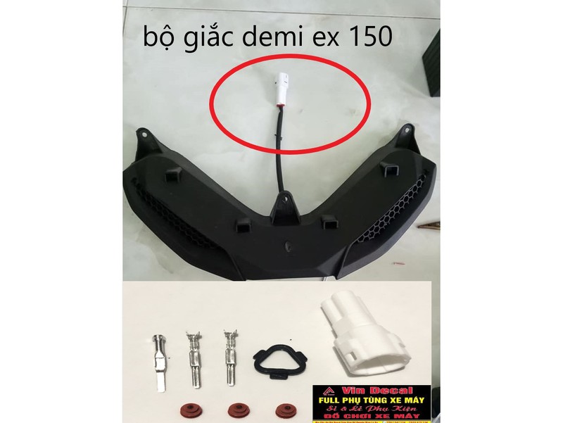 Đầu Rắc Cắm Demi đèn pha đèn hậu Exciter 150 có ron chống nước giá 1 bộ - Vindecal BD