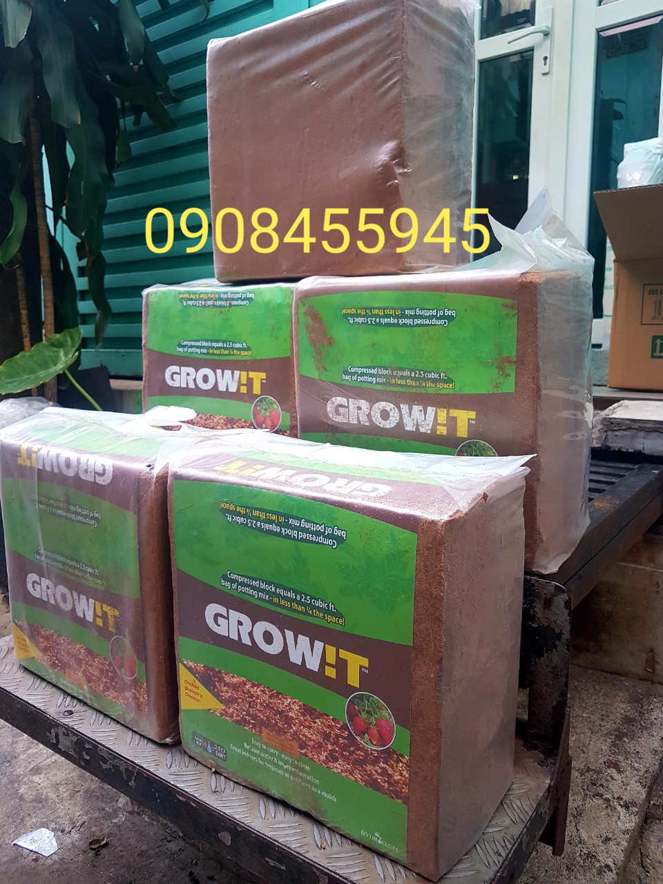 Xơ dừa bột GROW T- Coco Coir Mix, mụn dừa ép khối, kiện 28x28x16.5cm, 4.5kg