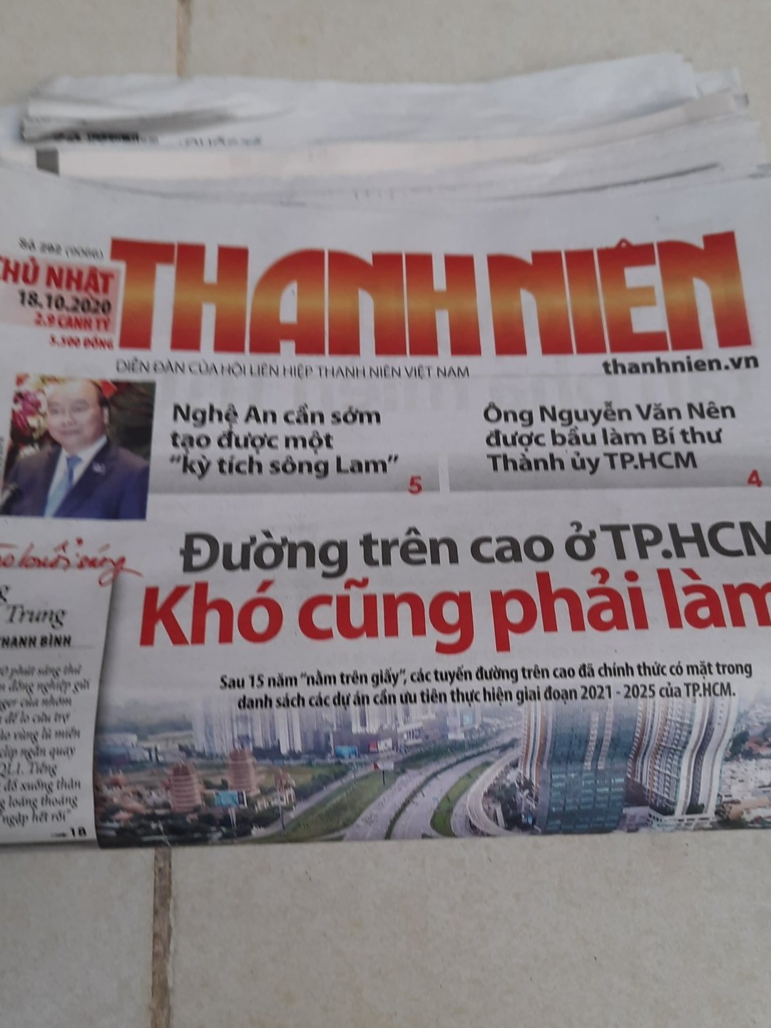 Một kg báo giấy cũ gói hàng